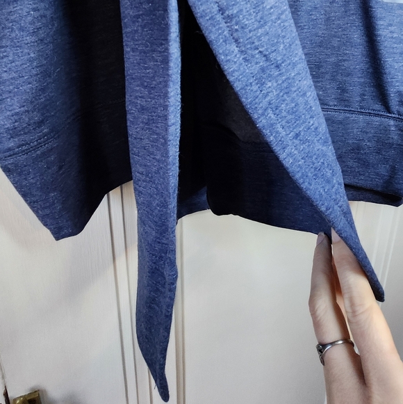 Chicago Bears Women's Large Sweatshirt Sleepwear Embroidered Blue Stretch NWT - Picture 5 of 10